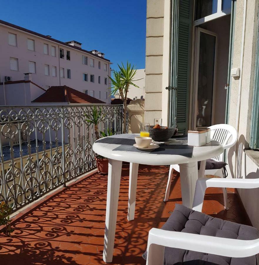 Suquet - Beach 100M & Palais Des Festivals 600M Cannes Exterior foto